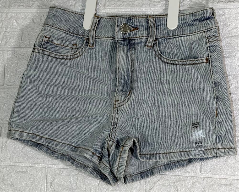 SO Juniors Size 3/26W High Rise Shortie Light Wash Denim Shorts